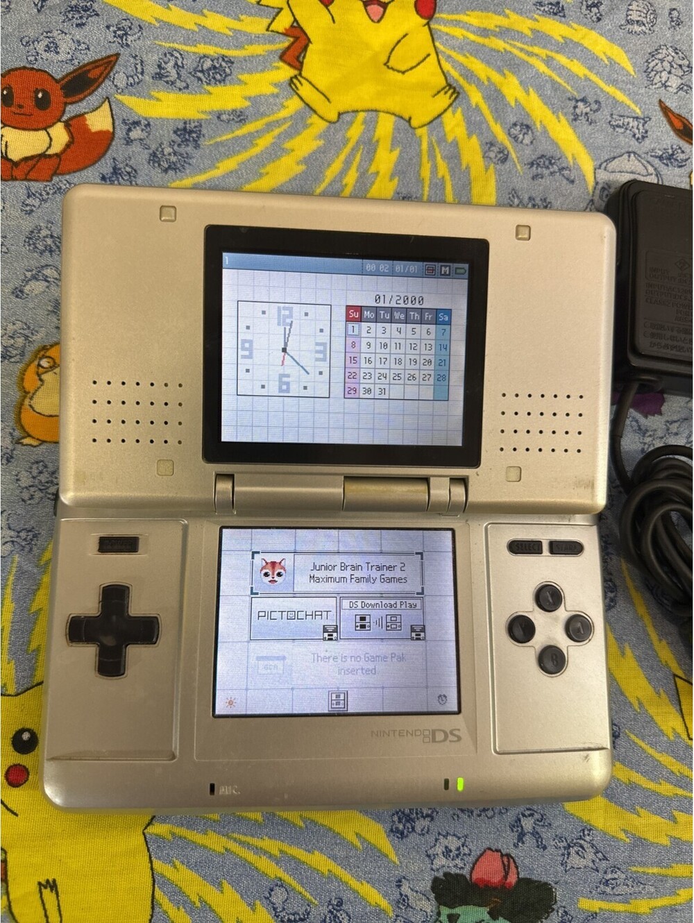 Nintendo DS Original NTR-001 Console Silver With charger & Stylus New Battery
